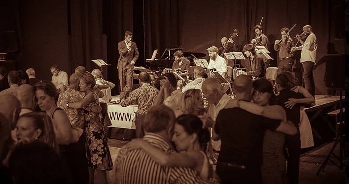 Live Orchestra Le Petit Social del Tango 